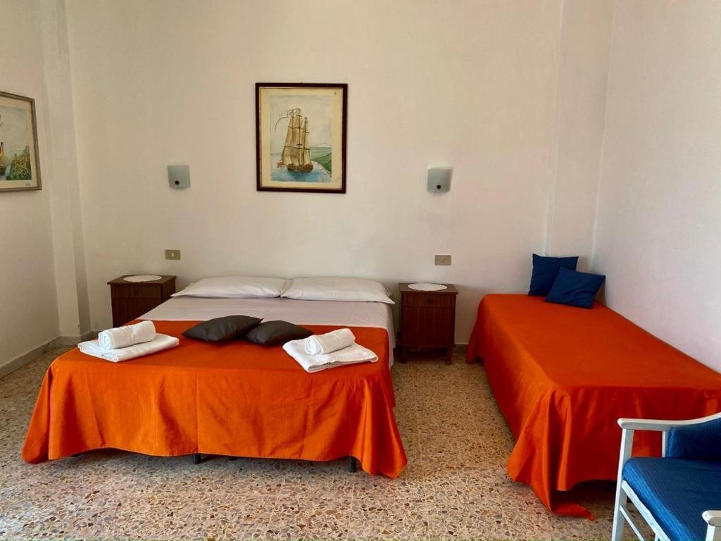 Camere Il Leone Ταορμίνα Εξωτερικό φωτογραφία